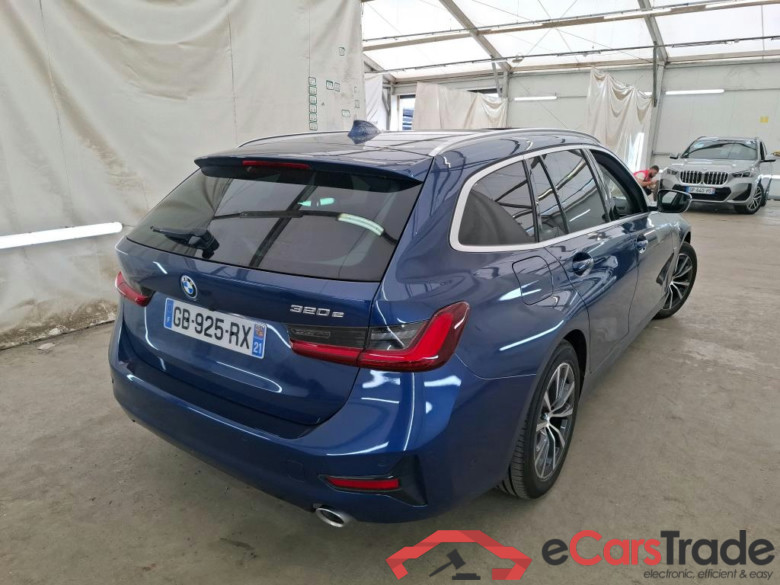 BMW Série 3 Touring / 2019 / 5P / Break 320e 204ch Business Design BVA8 Hybride #4