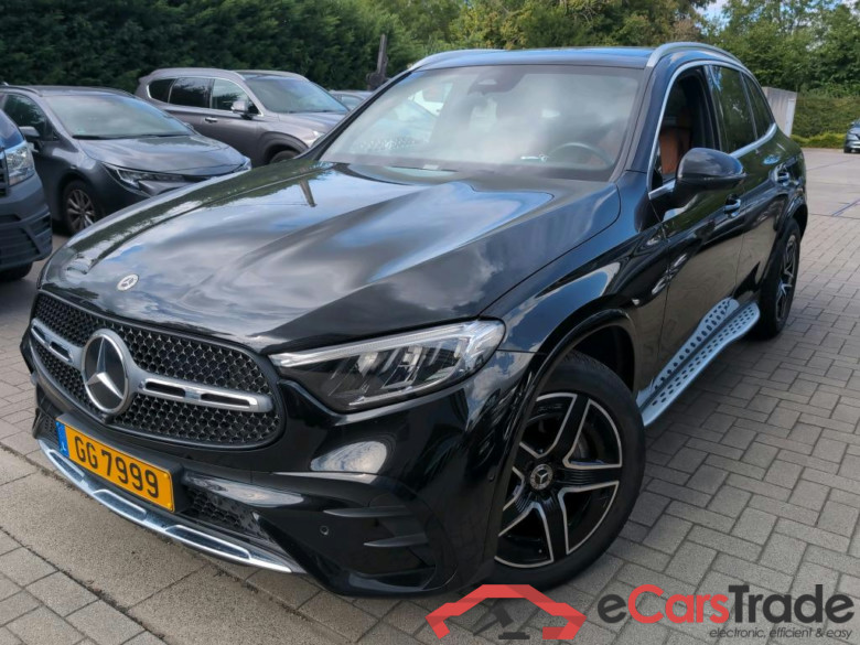MERCEDES - MER GLC 220 d 197PK DCT 4MATIC AMG Line & Nappa Sienna Brown Leather & Pano Roof & Parking 360 Pack & Alloy Look Side Steps #1