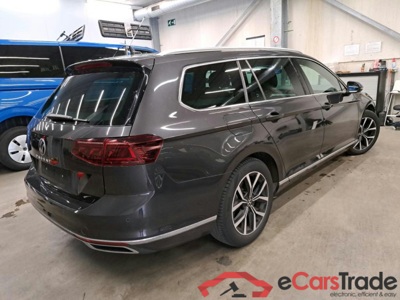 VOLKSWAGEN - VW  PASSAT VARIANT TDI SCR 150PK DSG7 Elegance Business With Ergo 14 Way Electric Driver Seat & Vienna Leather & Nav Discover Pro & LED Matrix #2