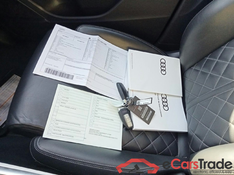 AUDI Q8 / 2018 / 5P / todoterreno 55 TFSIe 280kW Black Line Pl quattro tip #5
