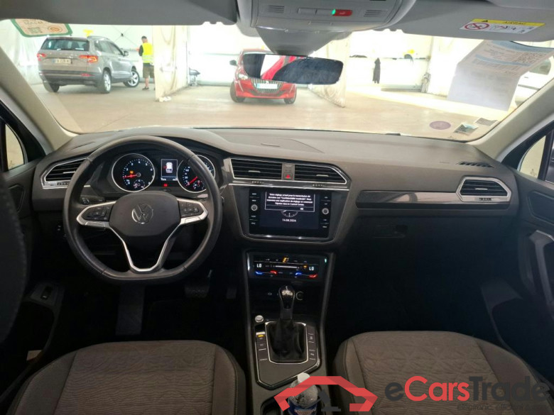 VOLKSWAGEN Tiguan / 2020 / 5P / SUV 1.5 TSI 150 DSG7 Life Busines #5