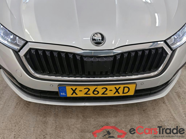 Škoda Octavia Combi 1.0 TSI Greentech Business Edition 5d #5