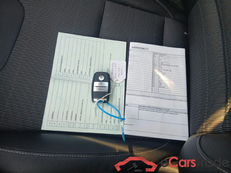 KIA Niro / 2016 / 5P / crossover 1.6 GDi Híbrido 104kW (141CV) Emotion #5