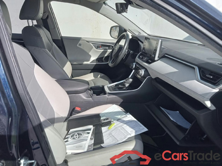 TOYOTA Rav4 / 2018 / 5P / todoterreno 2.5l 220H Luxury #6