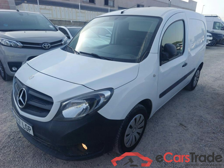 MERCEDES-BENZ Citan / 2012 / 4P / combi 109 CDI Tourer Base Largo BE