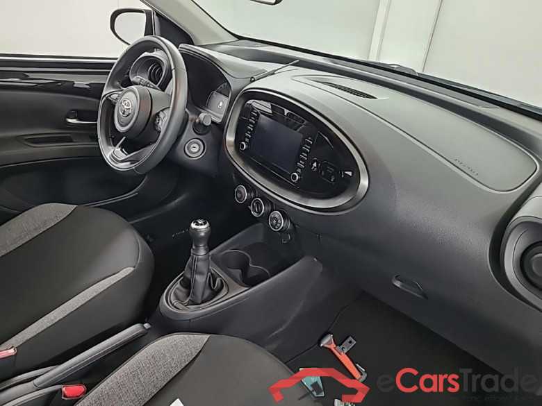 TOYOTA Aygo X 1.0 VVT-I MT play 5D 53kW #6