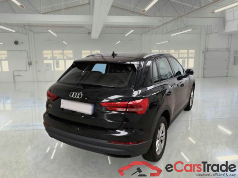 AUDI Q3 / 2018 / 5P / SUV 35 TDI S TRONIC BUSINESS #2