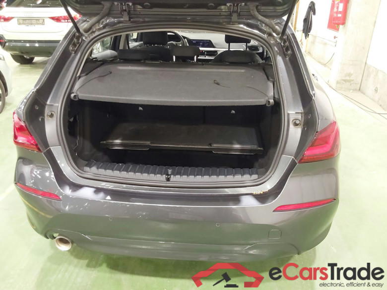 BMW 1 SERIES HATCH 1.5 118IA (100KW) #3