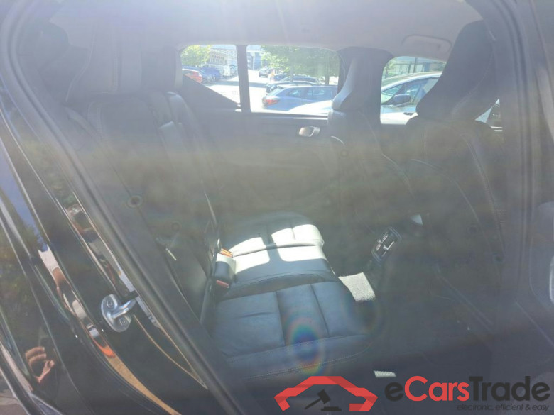 VOLVO XC40 1.5 T4 PHEV R-DESIGN DCT #6