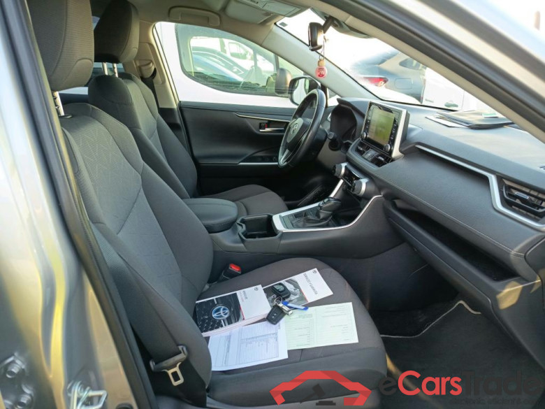 TOYOTA Rav4 / 2018 / 5P / todoterreno 2.5l 220H Advance #6