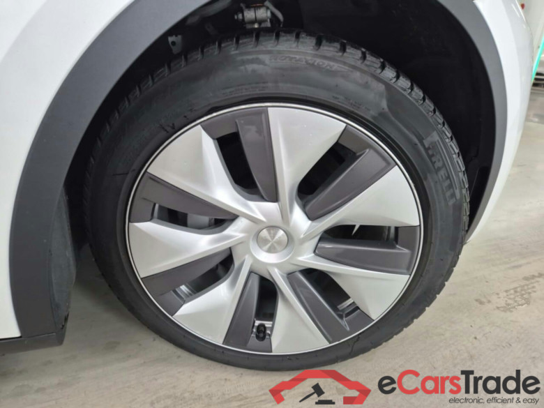 TESLA MODEL Y 75KWH LONG RANGE AUTOPILOT #6