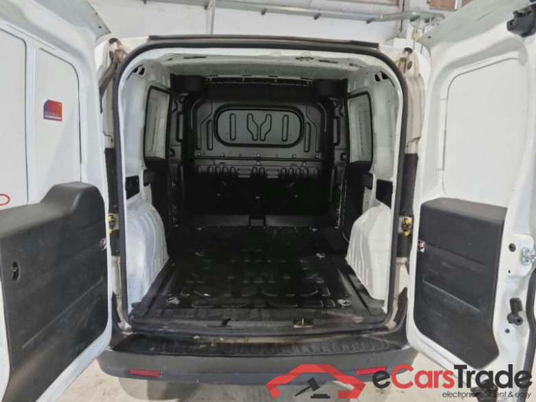 FIAT DOBLÒ CARGO / 2014 / 4P / VETT. FURGONATA CH1 LOUNGE 1.6 MJET 90CV E6D-F SeS #5