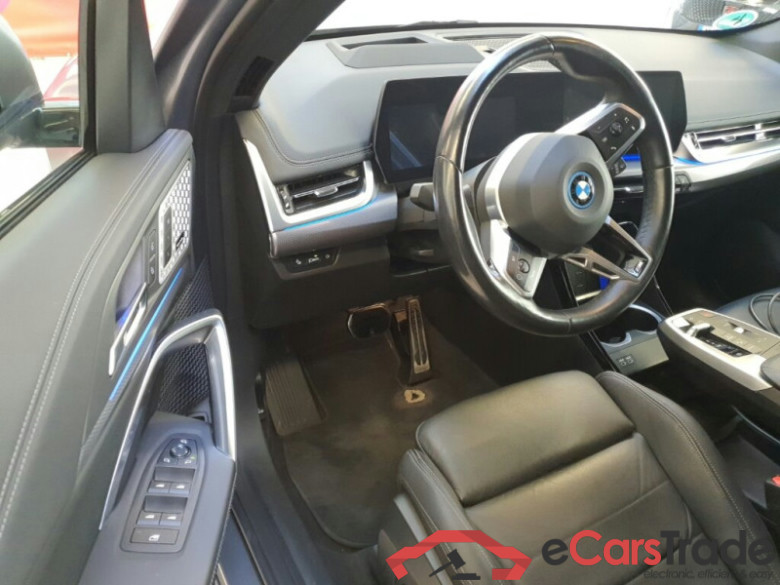 BMW iX1  #5