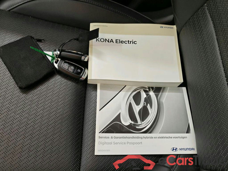 Hyundai KONA Limited Electric 64 kWh 5d #4