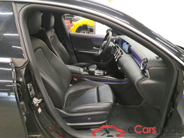 MERCEDES - MER CLA SHOOTING BRAKE 180 d 116PK DCT Business Solution Luxury & Pack Plus & Smartphone Integration & Trailer Towing Hook #3