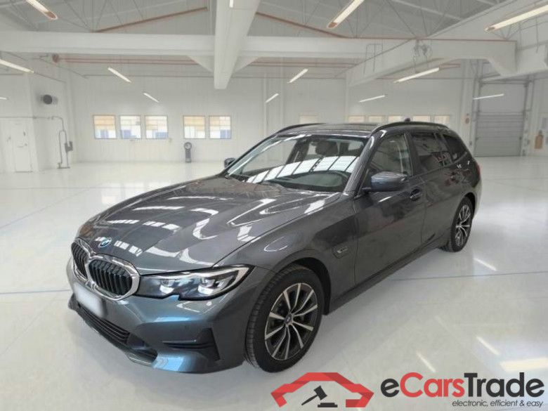 BMW SERIE 3 / 2018 / 5P / STATION WAGON 330E XDRIVE BUSINESS ADVAN. TOURING AUTO