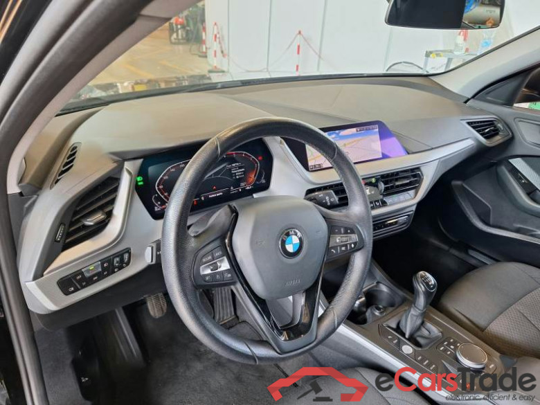 BMW SERIE 1 / 2019 / 5P / BERLINA 116D BUSINESS ADVANTAGE #3