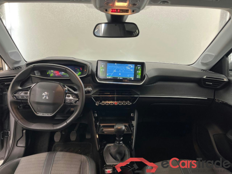 PEUGEOT 208 1.2 PureTech Blue Lease Allure #6