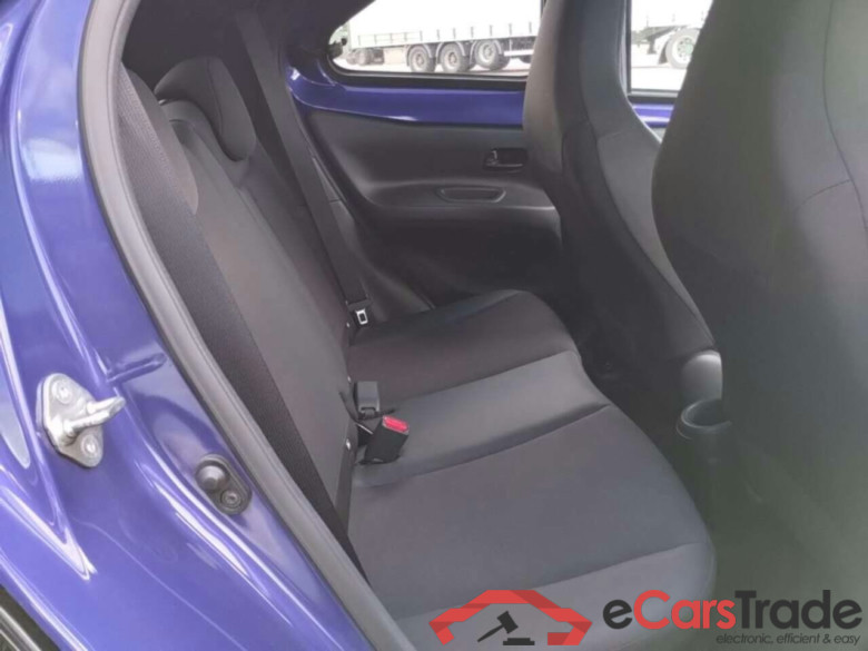 TOYOTA Aygo X 1.0 VVT-i S-CVT Envy #5