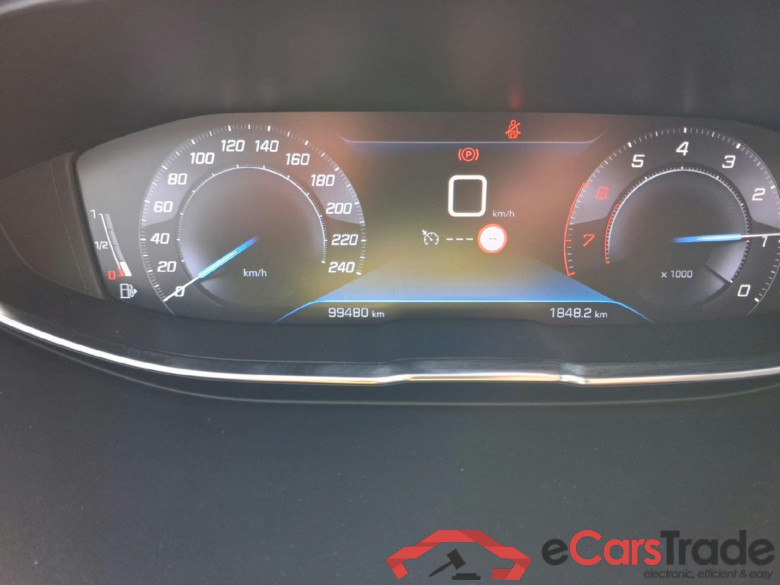 PEUGEOT 3008 / 2016 / 5P / todoterreno 1.2 PureTech 96KW (130CV) S&S Allure #4