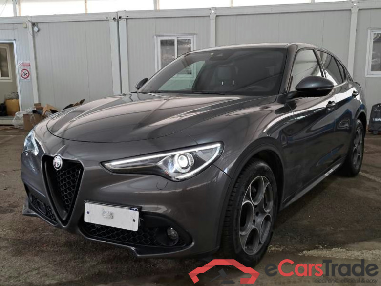 ALFA ROMEO STELVIO / 2017 / 5P / SUV 2.2 TD 190 CV SPRINT AT8 Q4 #1