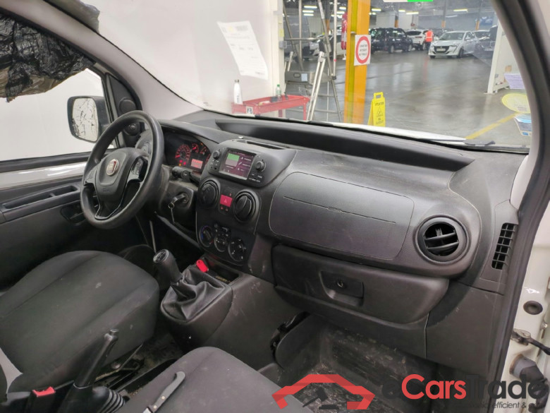 FIAT Fiorino / 2016 / 4P / Fourgonnette 1.3 Multijet 80 Pack Professional Nav #5
