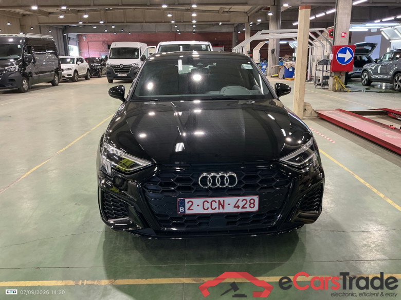 AUDI A3 SPORTBACK 1.4 45 TFSI E S TR. COMPETITION SPORTB. #2