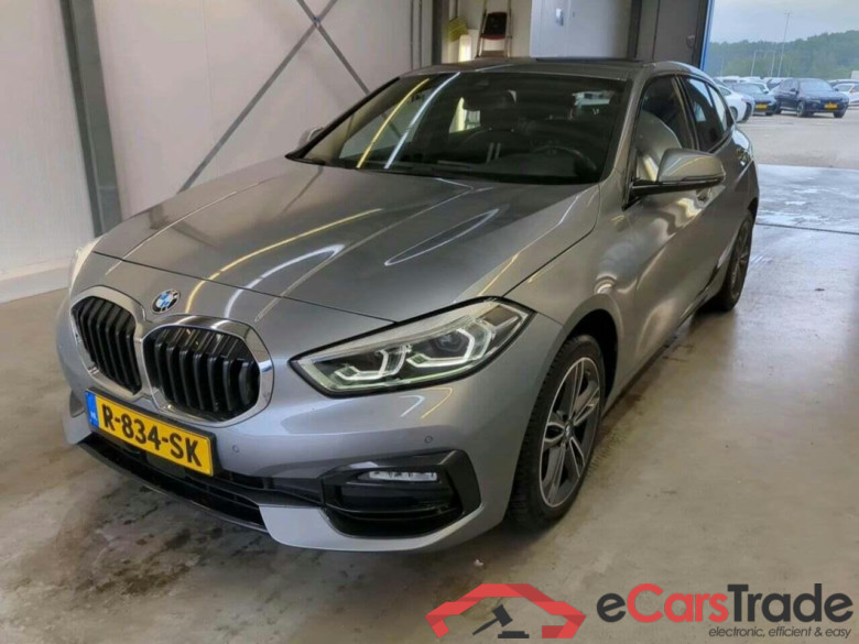BMW 1-serie 118i Bns Edition #1