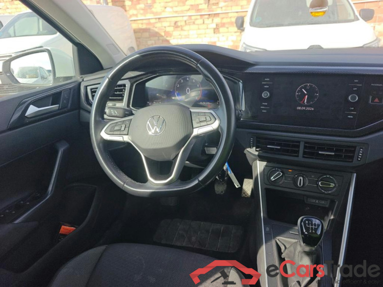 VOLKSWAGEN Polo / 2021 / 5P / berlina con portón Life 1.0 TSI 70kW (95CV) #3