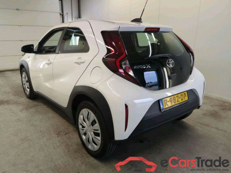 TOYOTA Aygo X 1.0 VVT-i MT Play #6