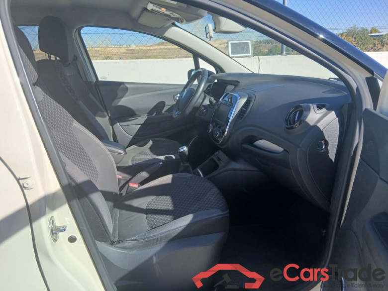 RENAULT Captur / 2017 / 5P / crossover Zen TCe 66kW (90CV) -18 (CX) #6