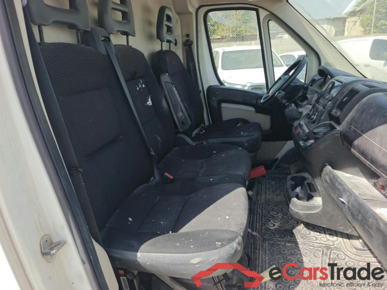 PEUGEOT Boxer / 2014 / 4P / furgón 335 L2 H2 BHDI 103kW (140CV) S&S 6 V. M (CX) #6