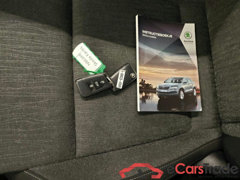 Skoda Karoq 1.5 TSI ACT Greentech Sportline Business 5d #4