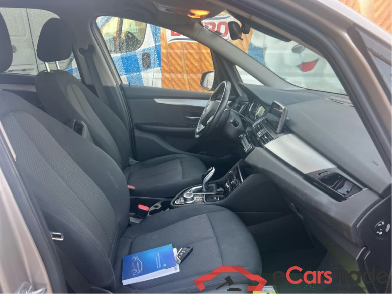 BMW Serie 2 Gran Tourer/2018/5P/monovolumen compacto 216d   7 plazas #6