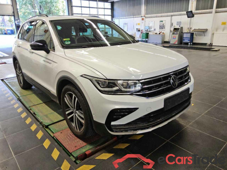 Volkswagen Tiguan (AX1)(07.2020->2024) DE - SUV5 2.0 TSI BMT/Start-Stopp EU6d, 4Motion Urban Sport OPF, (Facelift) 2021 #2