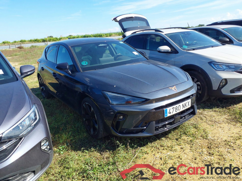 CUPRA Leon 5P 1.5 eTSI SS 150cv manual 