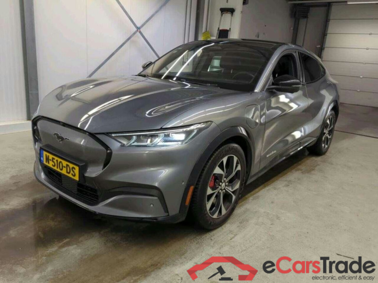 FORD Mustang Mach-E AWD 75 kWh