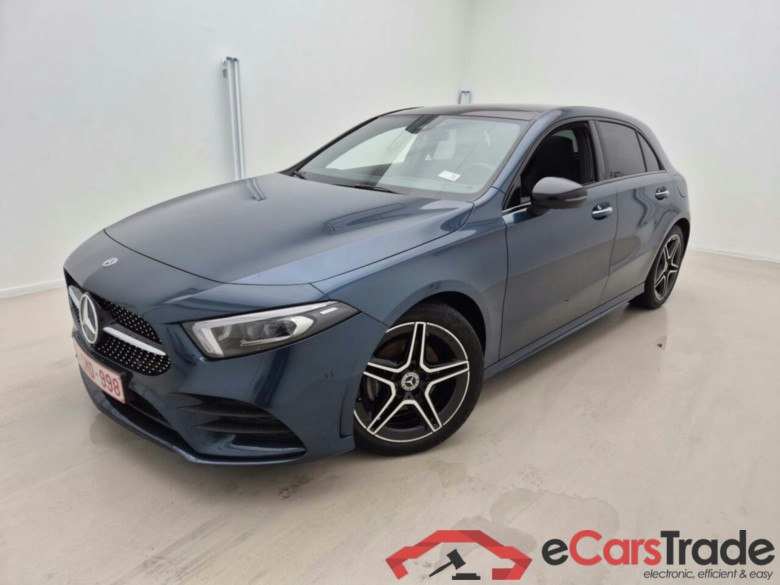 Mercedes A 180d AMG Night Pano LED-MultiBeam Widescreen Burmester Ambient Navi 1/2 Sport-Leather-Alcantara KeylessGo Camera Klima PDC ...