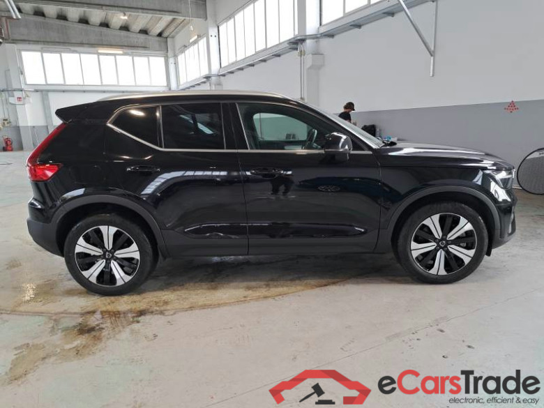 VOLVO XC40 / 2021 / 5P / SUV T4 RECHARGE PLUG-IN AUTO CORE #6