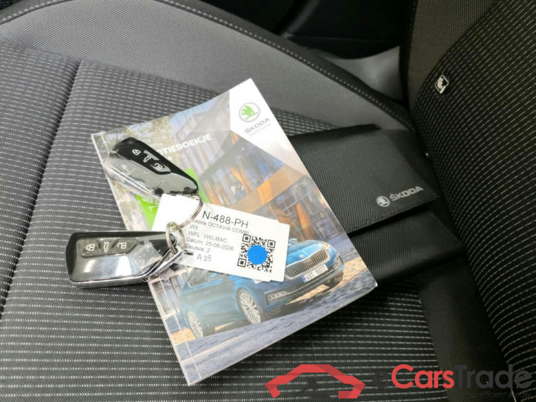 SKODA Octavia Combi 81 kW #6