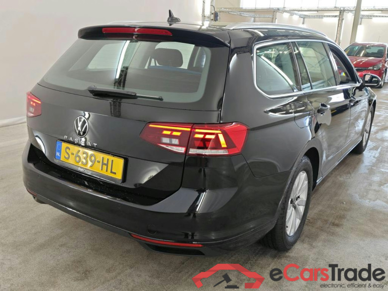 Volkswagen Passat Variant 1.5 TSI 7-DSG Business 5d #2