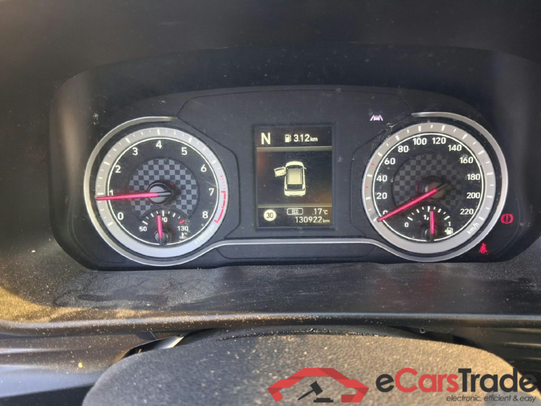 HYUNDAI i20 / 2020 / 5P / berlina con portón 1.0 TGDI 74kW (100CV) 48V Essence #4