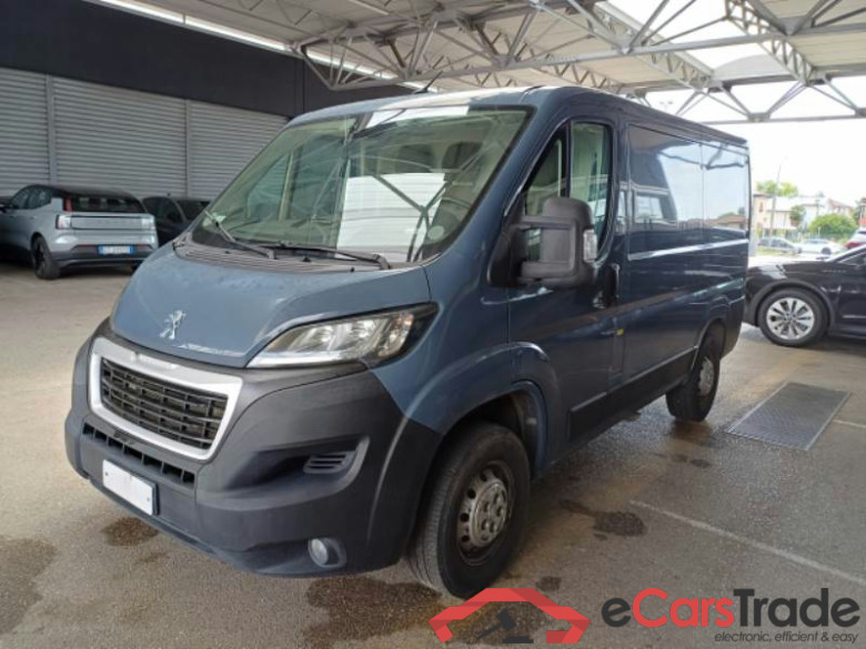 PEUGEOT BOXER / 2014 / 4P / FURGONE 330 L1H1 2.2 BLUEHDI 120CV SeS #1