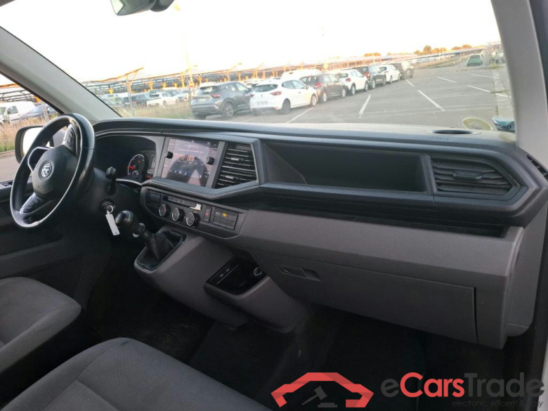 VOLKSWAGEN Transporter / 2019 / 4P / Fourgon tôlé 2.0 TDi 150 4MO L1H1 Business Line Plus #5
