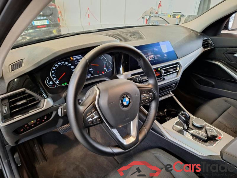 BMW SERIE 3 / 2018 / 5P / STATION WAGON 316D 48V TOURING AUTO #3