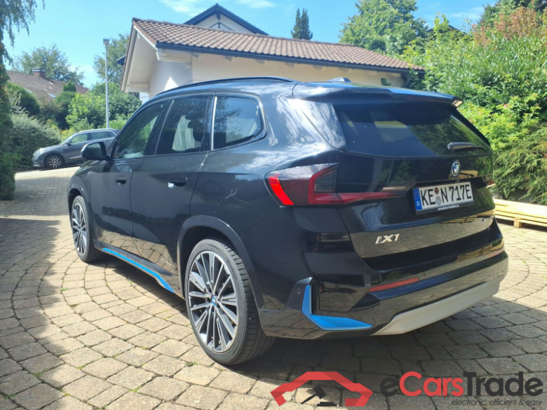 BMW iX1  #4