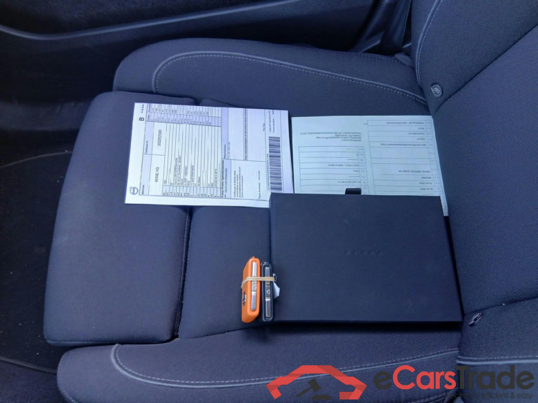 VOLVO XC40 / 2021 / 5P / todoterreno Recharge Eléctrico Plus Auto #5