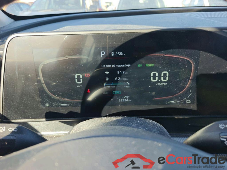 KIA Sportage / 2022 / 5P / todoterreno 1.6 T-GDi HEV 171kW (230CV) Drive 4X2 #4
