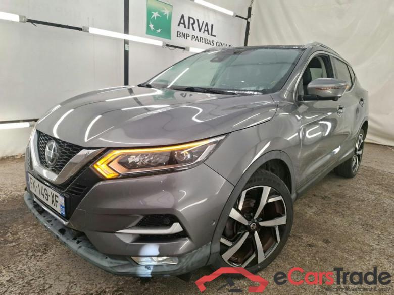 NISSAN Qashqai / 2017 / 5P / Crossover 1.3 DIG-T 140 Tekna