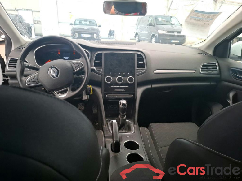 Megane IV Berline 5 ptes. Société Air Nav 1.5 dCi 90CV BVM6 E6 #5